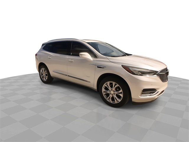 2018 Buick Enclave Avenir photo 2
