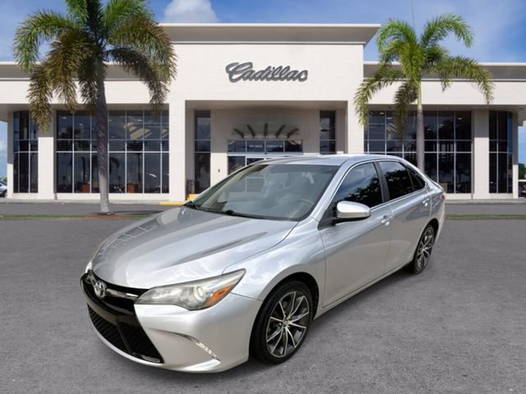 Used 2016 Toyota Camry XSE Sedan