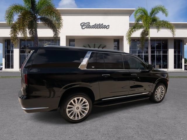 2023 Cadillac Escalade ESV Luxury - Photo 15