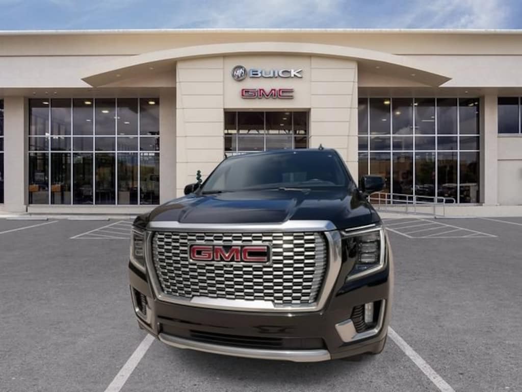 Used 2023 GMC Yukon XL Denali SUV