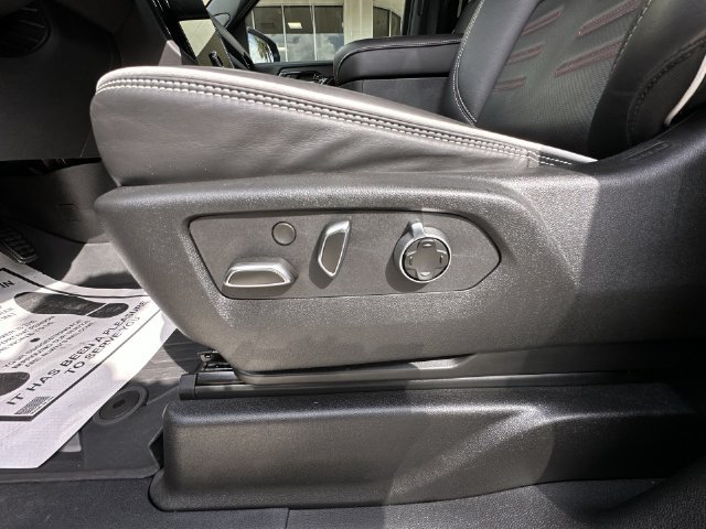 2025 GMC Yukon XL AT4 Ultimate - Photo 19