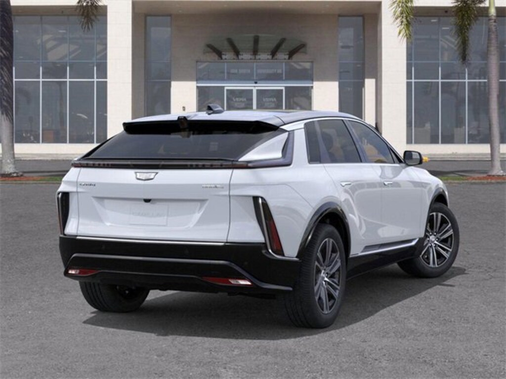 New 2026 CADILLAC LYRIQ Luxury SUV