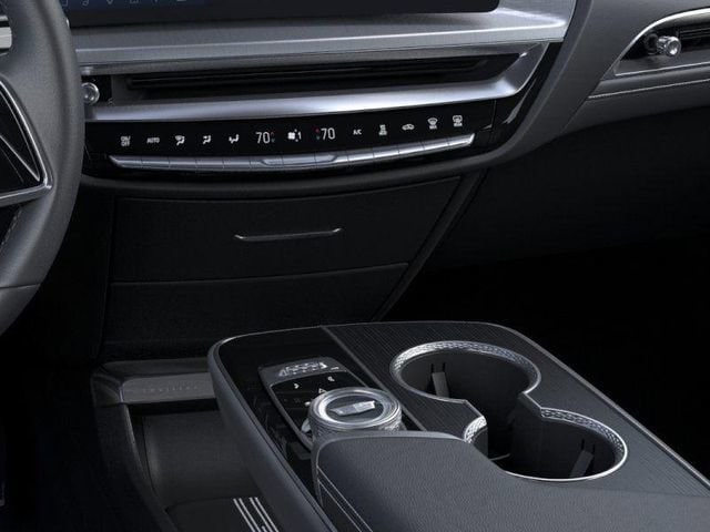 2025 Cadillac LYRIQ Luxury 3 - Photo 23