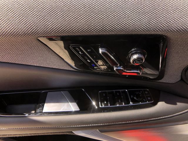 2025 Cadillac OPTIQ Sport 2 - Photo 21