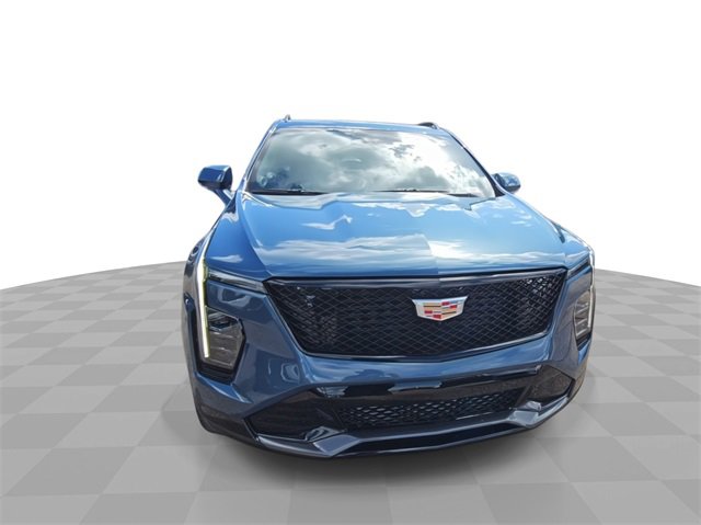 2025 Cadillac XT4 Sport photo 4
