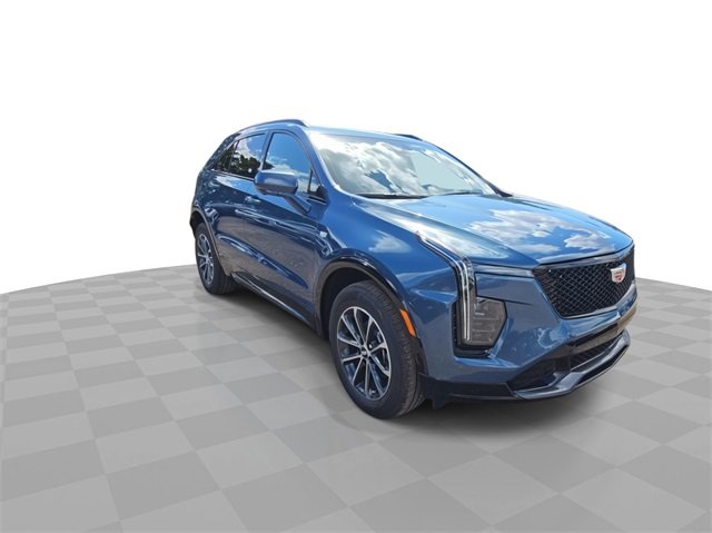 2025 Cadillac XT4 Sport photo 3