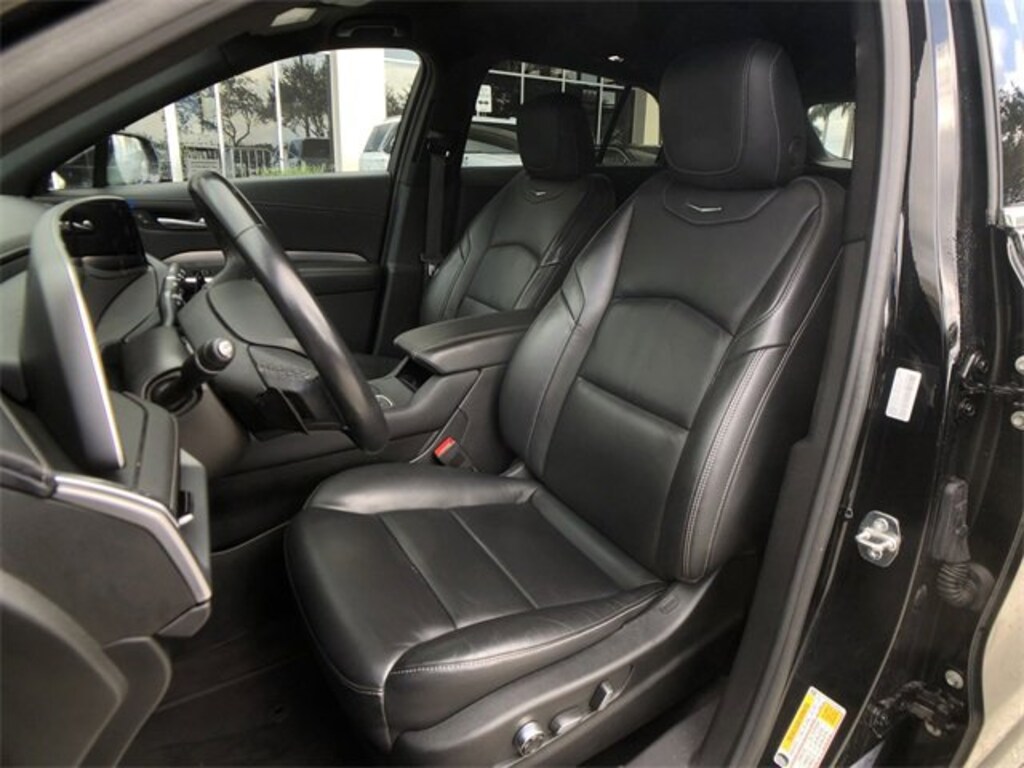 Used 2024 CADILLAC XT4 Premium Luxury SUV