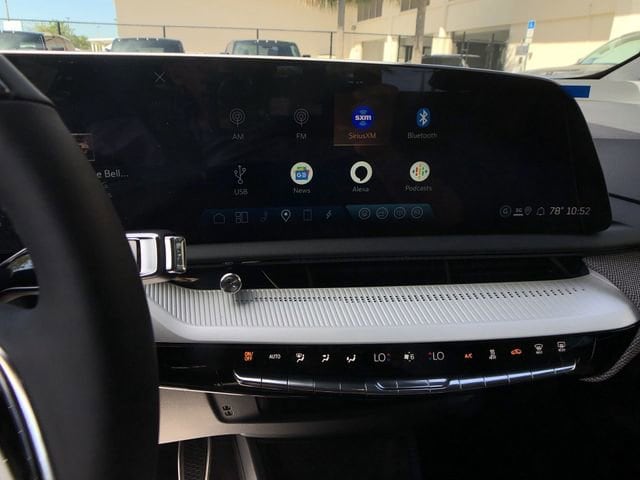 2025 Cadillac OPTIQ Sport 2 - Photo 24