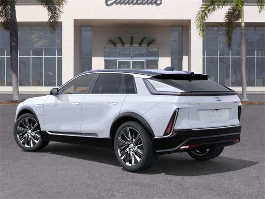 New 2026 CADILLAC LYRIQ Signature Luxury SUV
