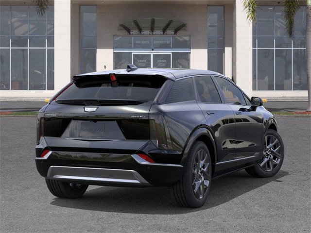 2026 Cadillac Optiq Luxury photo 2