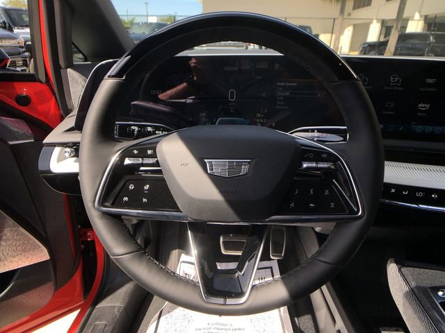 2025 Cadillac OPTIQ Sport 2 - Photo 22