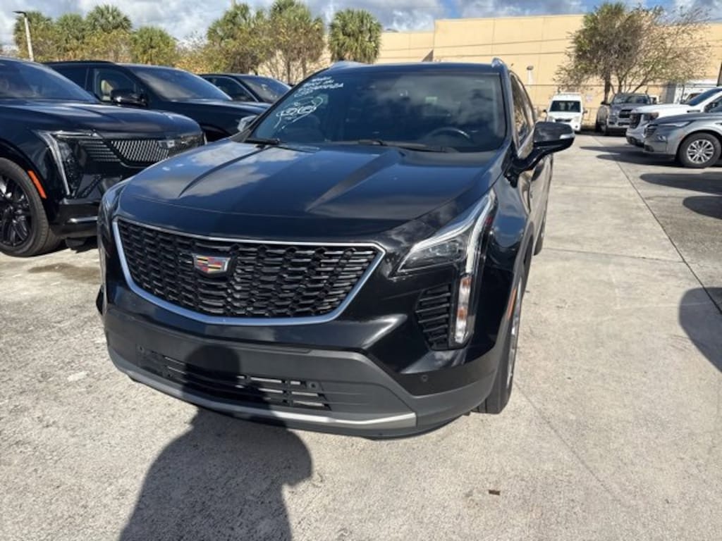 Used 2021 CADILLAC XT4 Premium Luxury SUV