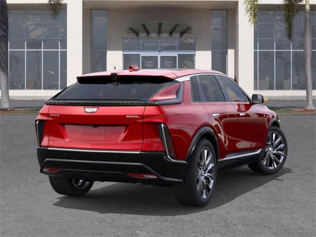 New 2025 CADILLAC LYRIQ Luxury 3 SUV