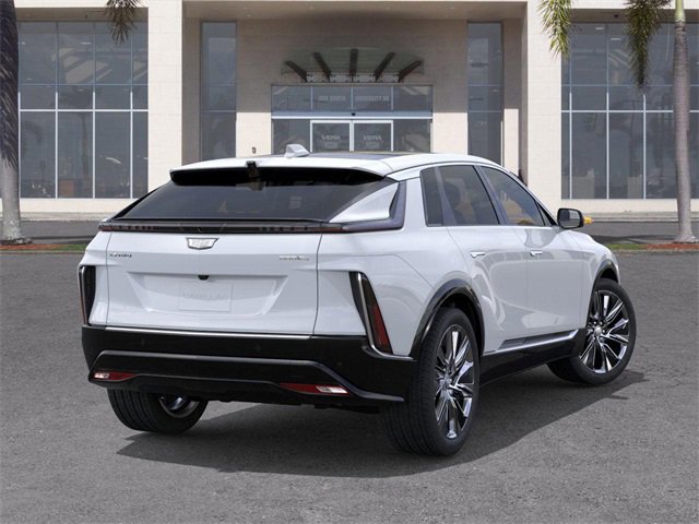2026 Cadillac Lyriq Luxury photo 4