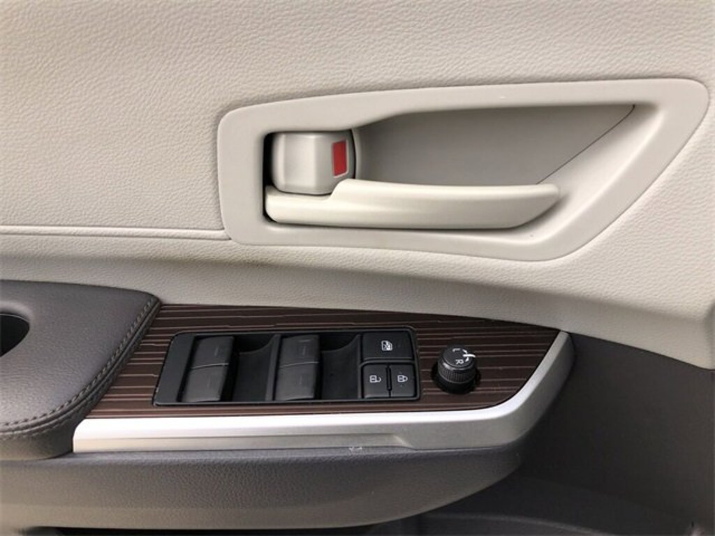 Used 2021 Toyota Sienna LE