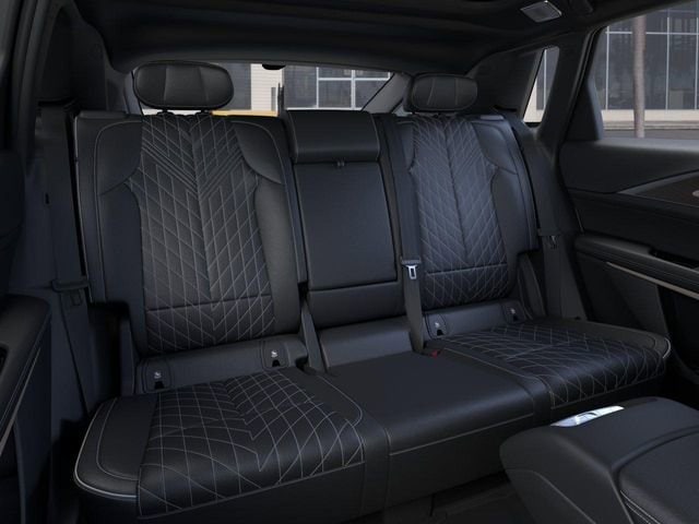 2026 Cadillac LYRIQ V Premium - Photo 17