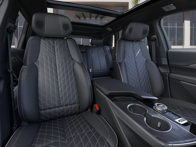 2026 Cadillac LYRIQ V Premium - Photo 16