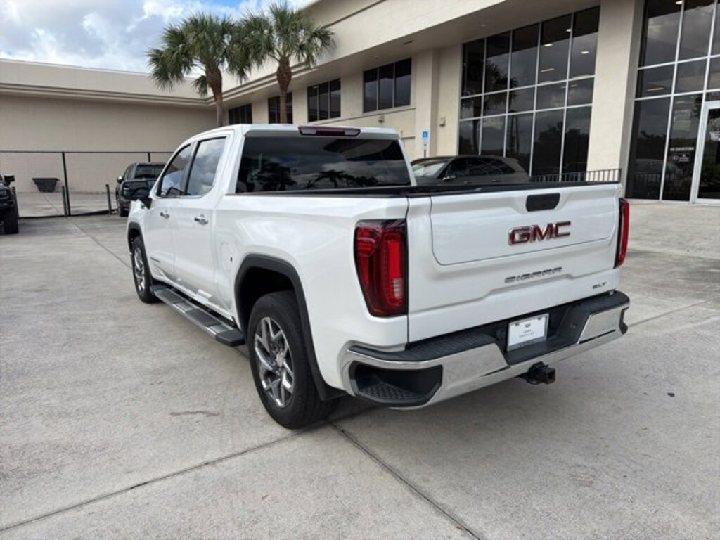 Used 2022 GMC Sierra 1500 SLT Truck