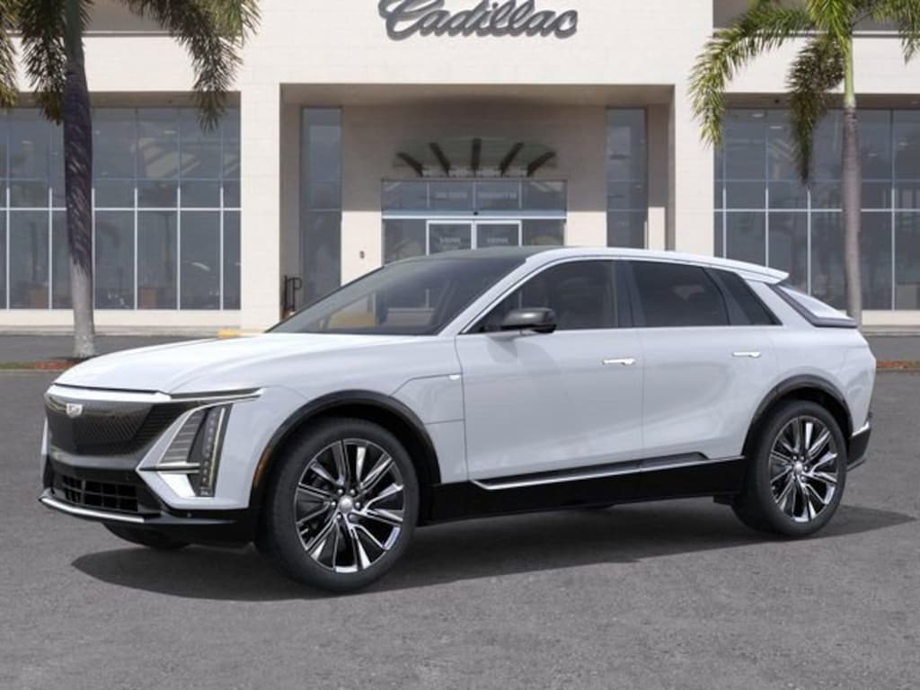 New 2026 CADILLAC LYRIQ Signature Luxury SUV