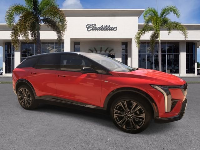2025 Cadillac OPTIQ Sport 2 - Photo 17
