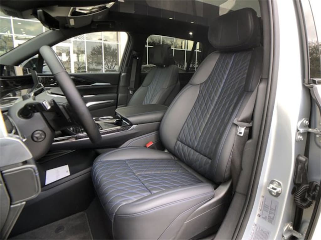 New 2025 CADILLAC ESCALADE IQ Sport 1 SUV