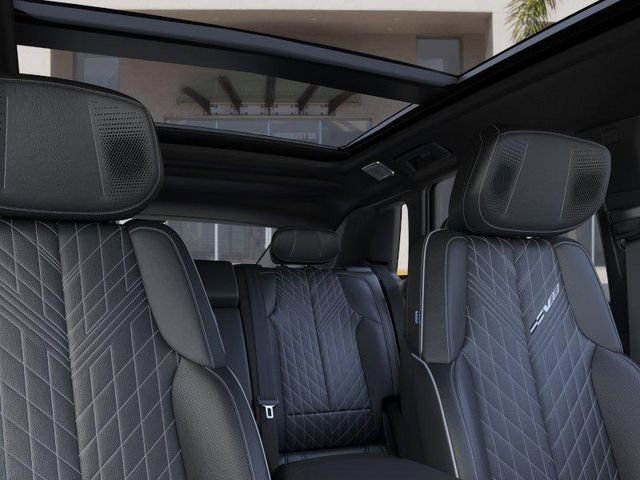 2026 Cadillac LYRIQ V Premium - Photo 24