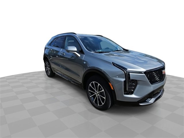 2025 Cadillac XT4 Sport photo 3