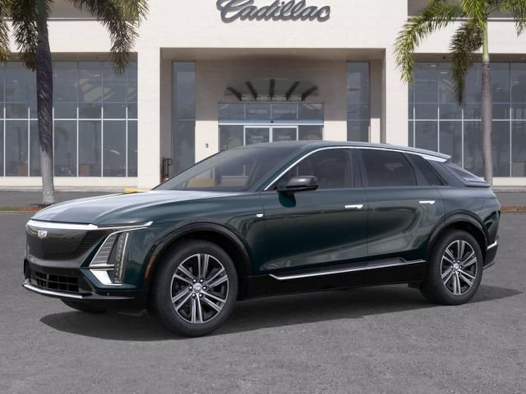 New 2026 CADILLAC LYRIQ Luxury SUV