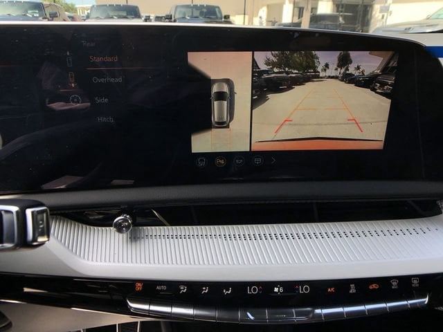 2025 Cadillac OPTIQ Sport 2 - Photo 25