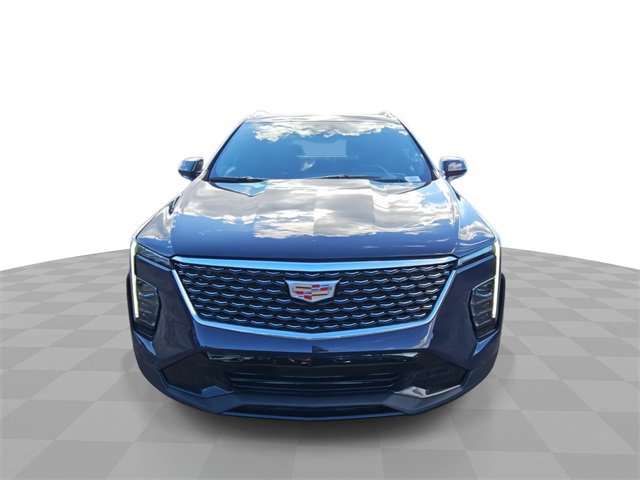 2024 Cadillac XT4 Premium Luxury photo 4
