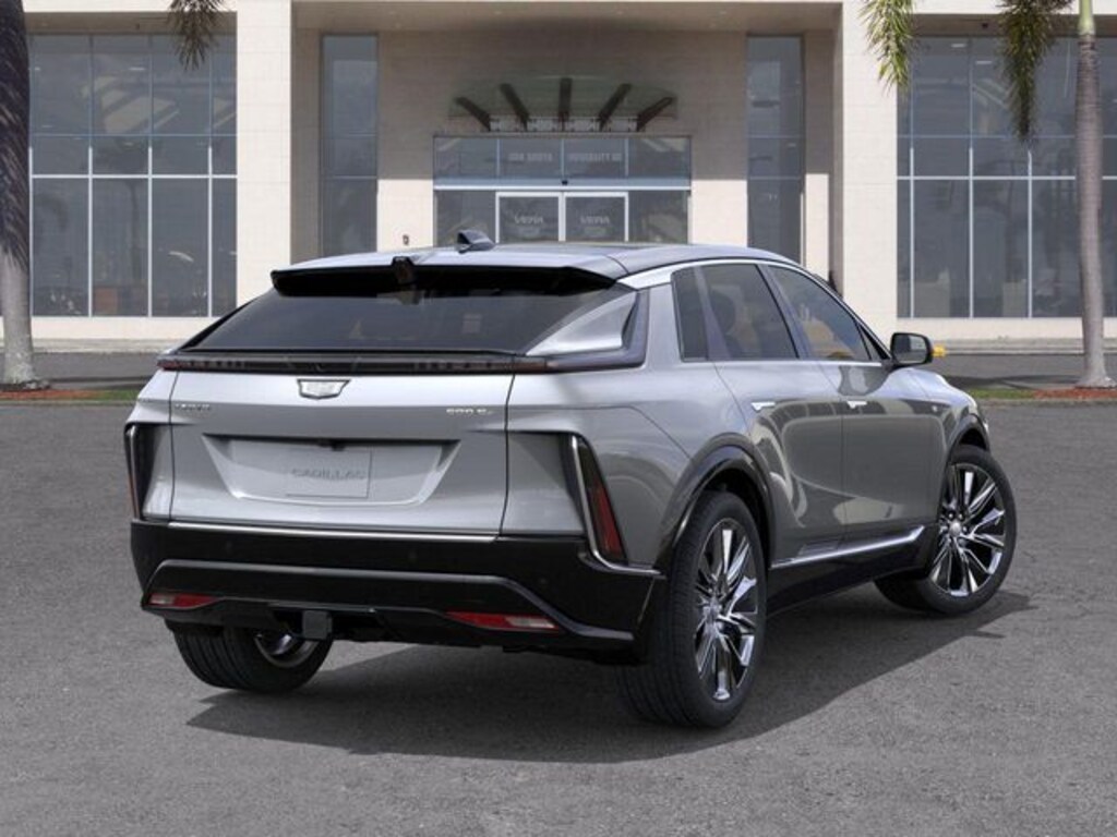 New 2025 Cadillac Lyriq Luxury SUV