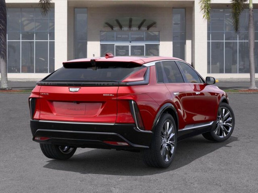 New 2025 Cadillac Lyriq Luxury SUV