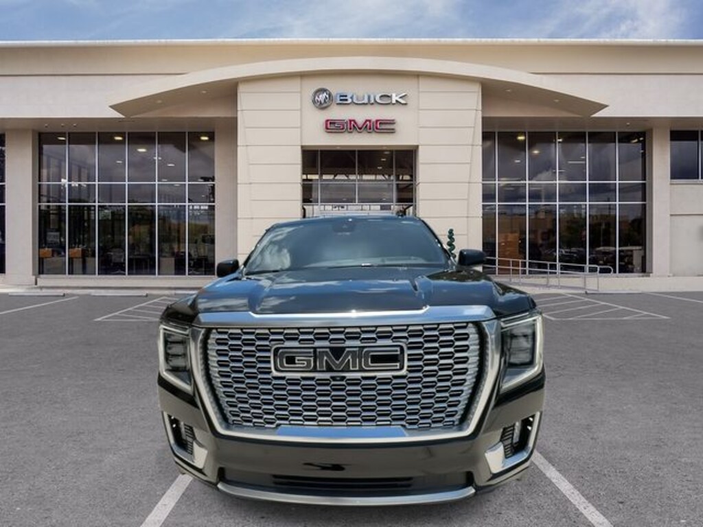 Used 2023 GMC Yukon XL Denali SUV