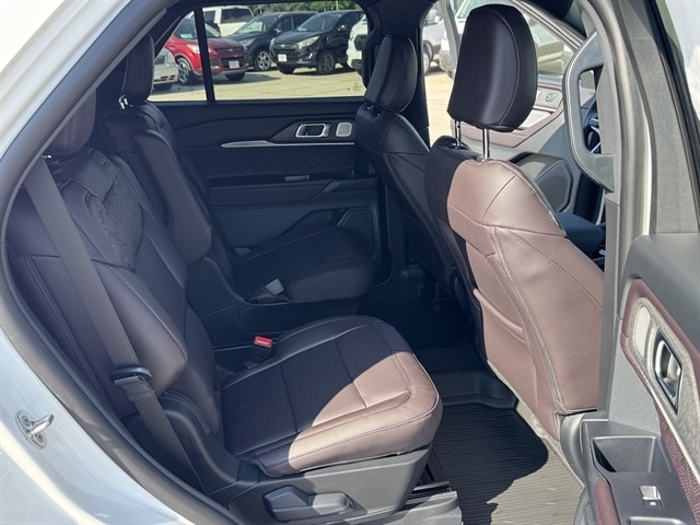 2026 Ford Explorer Platinum - Photo 26