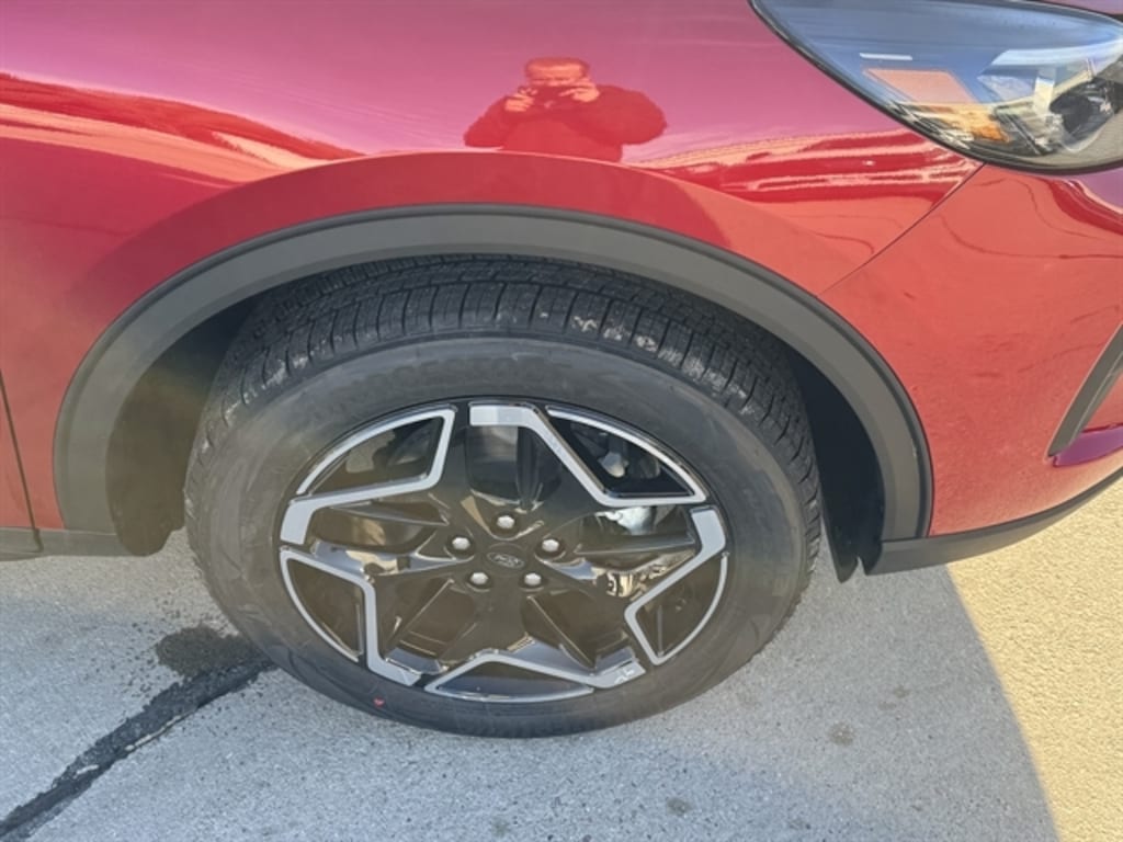 New 2026 Ford Escape Platinum SUV