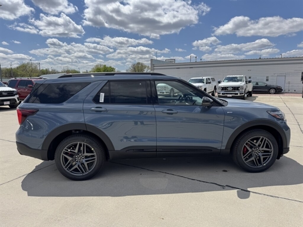 New 2026 Ford Explorer ST-Line SUV