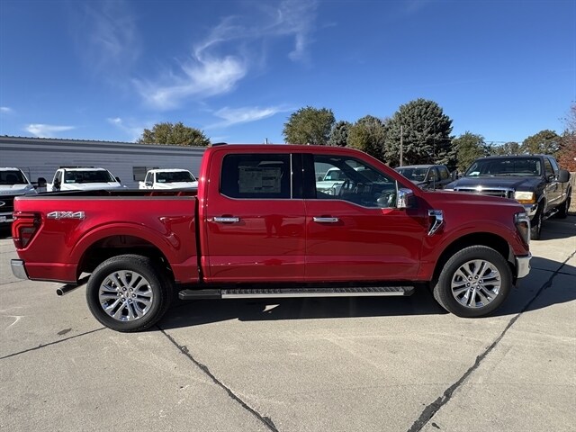 2025 Ford F-150 Lariat photo 3