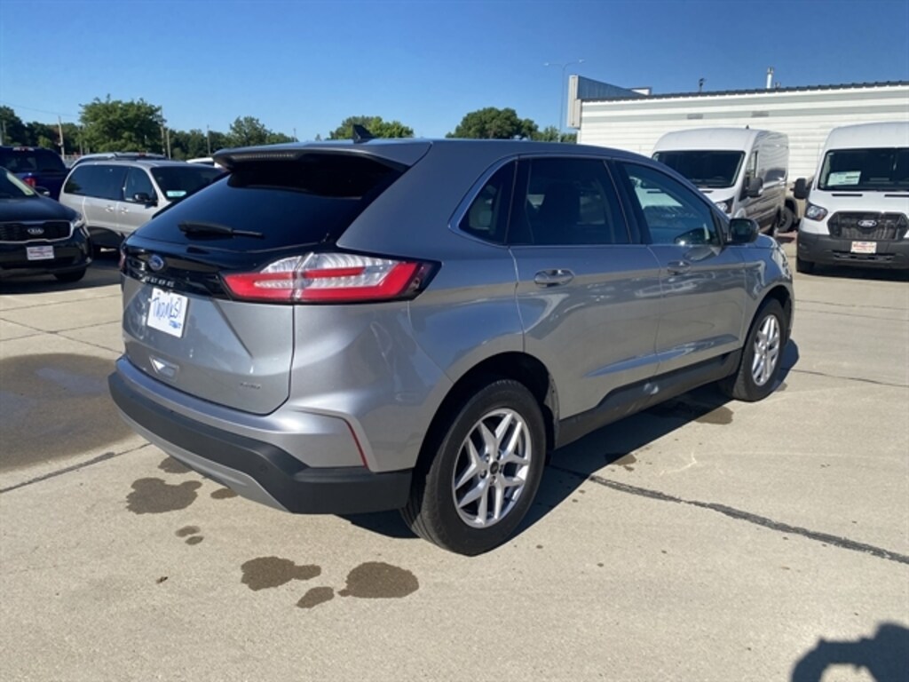 Used 2024 Ford Edge SEL SUV