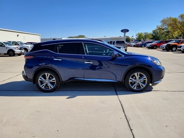 2019 Nissan Murano Platinum photo 2
