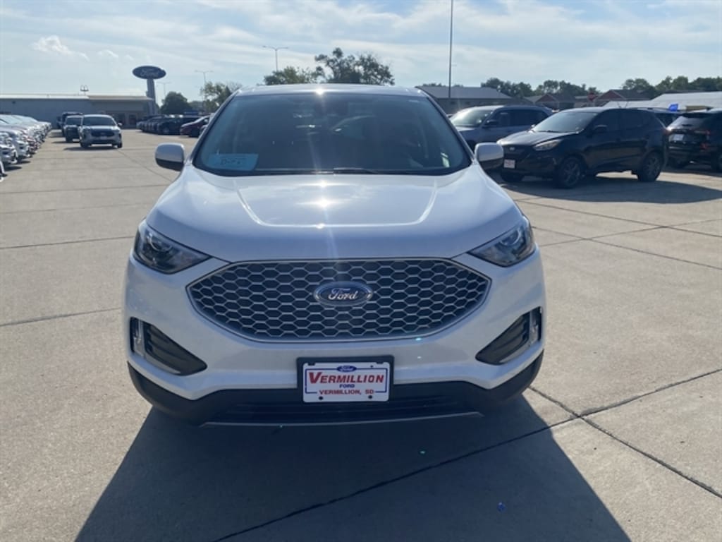 Used 2024 Ford Edge SEL SUV