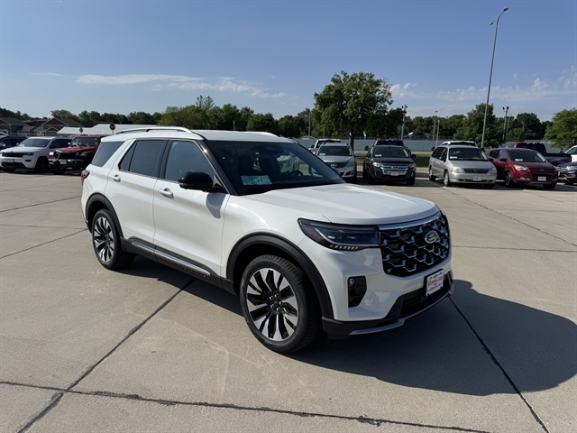 2026 Ford Explorer Platinum SUV