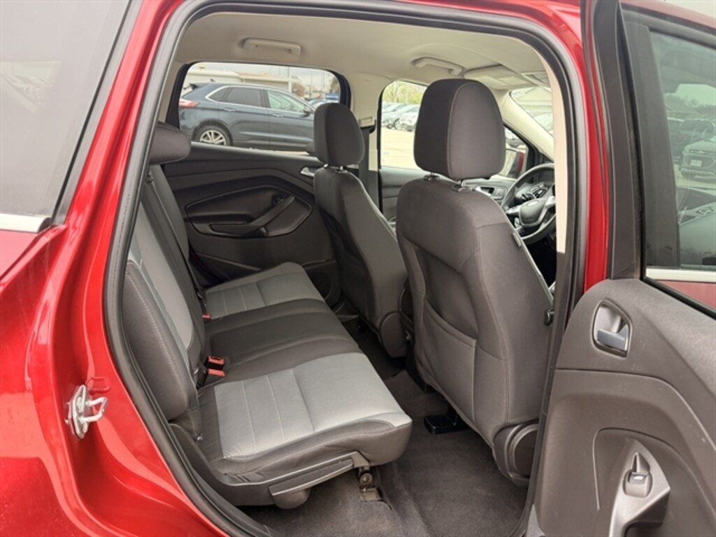 Used 2015 Ford Escape SE SUV