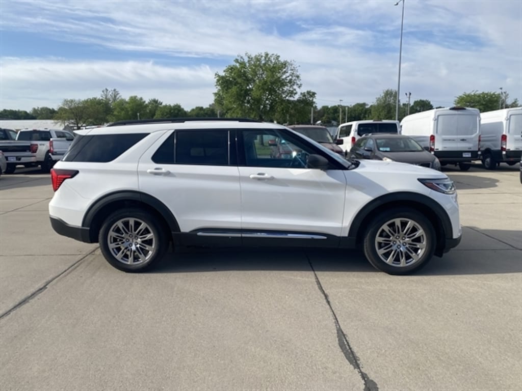 Certified 2025 Ford Explorer Active SUV