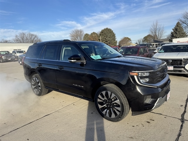 2025 Ford Expedition Platinum's photo