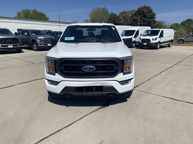 2023 Ford F-150 XLT photo 3