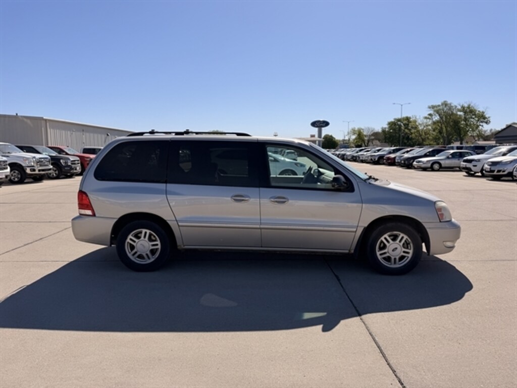 Used 2005 Ford Freestar SEL Van