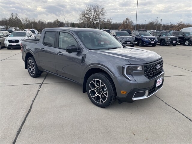 2025 Ford Maverick Lariat photo 3