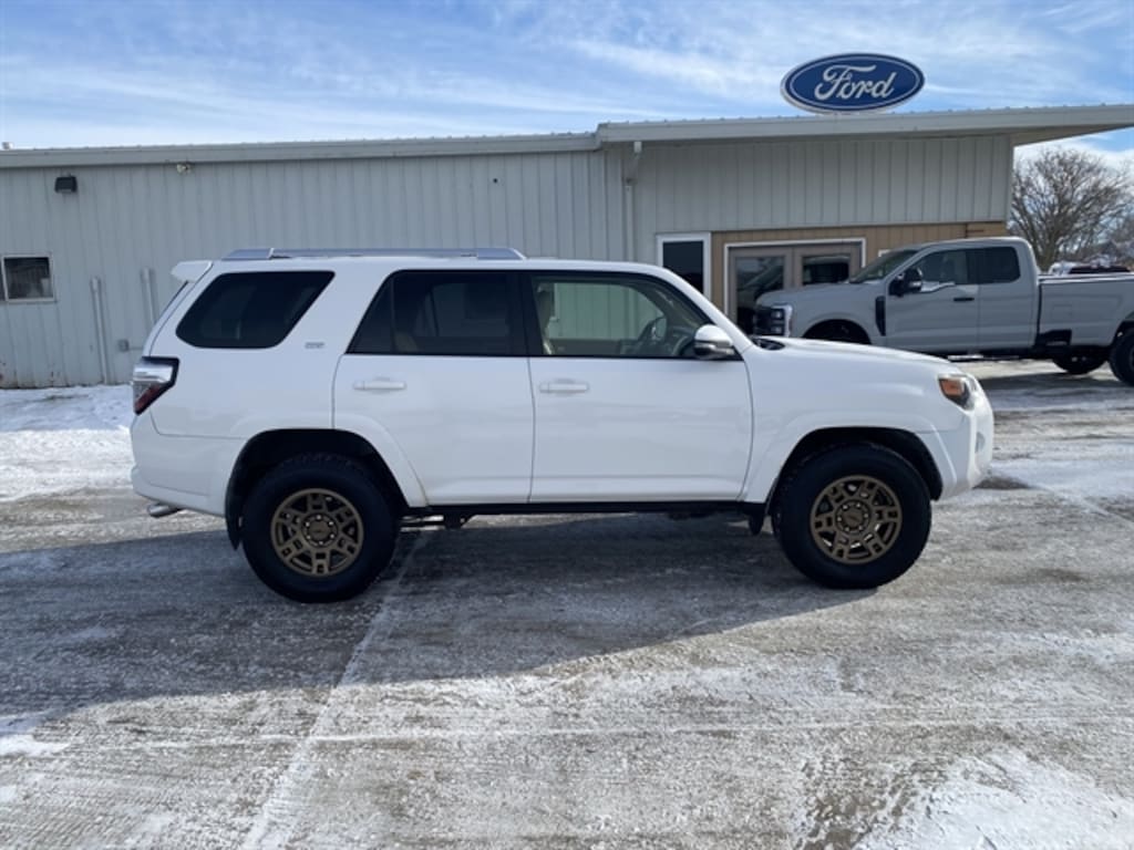 Used 2015 Toyota 4Runner SR5 SUV
