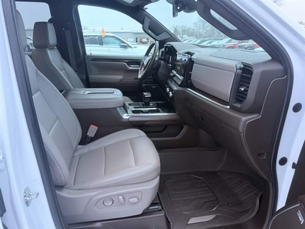 Used 2022 GMC Sierra 1500 SLT Pickup