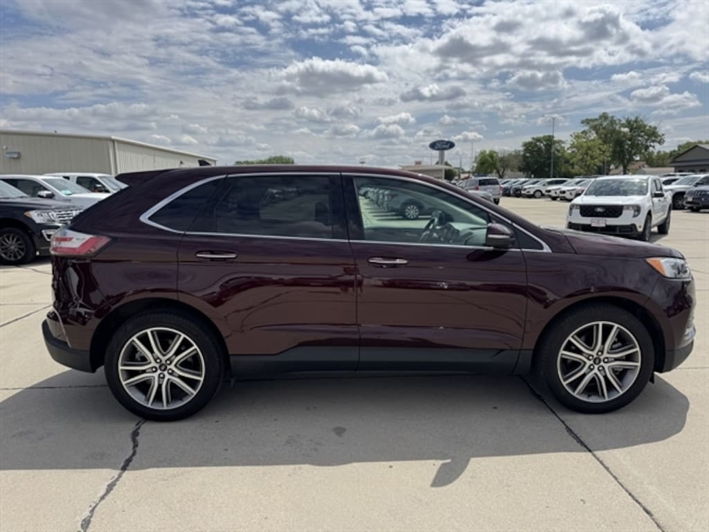 Used 2024 Ford Edge Titanium SUV